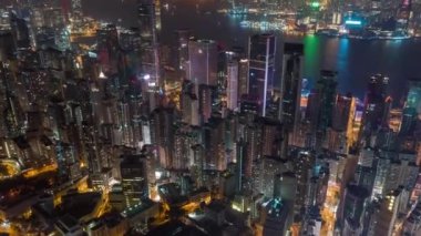 Hong Kong - Mayıs 2018: Havadan görünümü ve Victoria Limanı ', konut ve ofis binaları gökdelenler. 4 k'dan fazla vurdu casus uçak