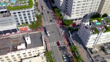 Miami, Florida, ABD - Ocak 2019: Hava dron panorama görünüm uçuş boyunca South Miami