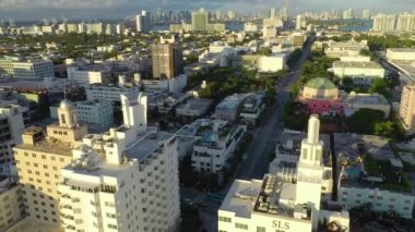 Miami, Florida, ABD - Ocak 2019: Hava dron panorama görünüm uçuş boyunca South Miami