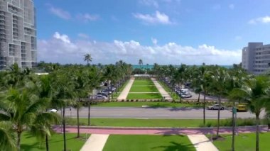 Miami, Florida, ABD - Ocak 2019: Hava dron panorama görünüm uçuş boyunca South Miami