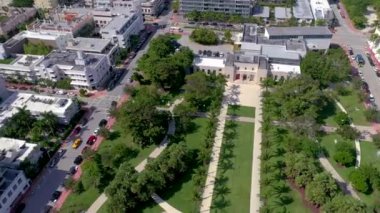 Miami, Florida, ABD - Ocak 2019: Hava dron panorama görünüm uçuş boyunca South Miami