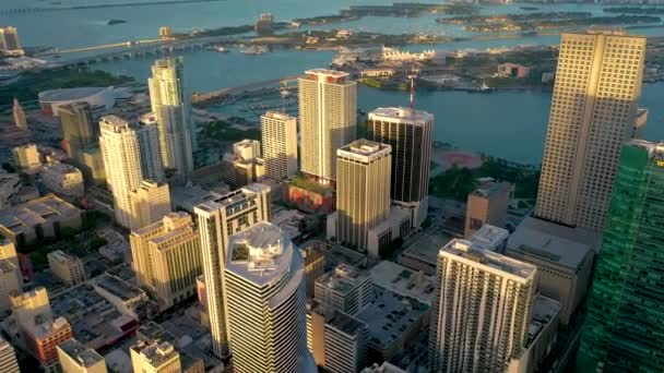 マイアミ 日没時のアメリカの建物の航空写真 — ストック動画