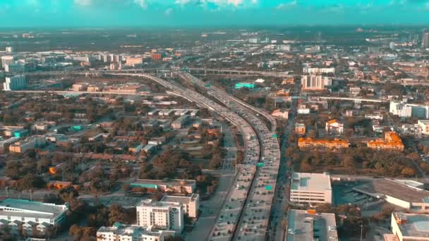 Luchtfoto Van Auto Wegen Gebouwen Miami Verenigde Staten — Stockvideo