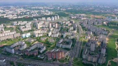 Minsk, Beyaz Rusya - Mayıs 2019: Şehir merkezinin havadan drone atışı. 