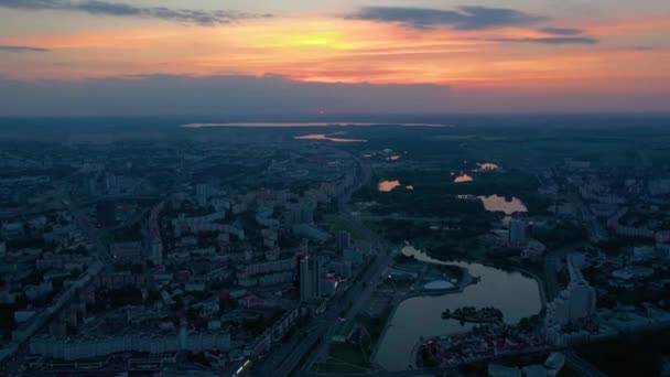 Minsk Weißrussland Mai 2019 Drohnenaufnahme Des Stadtzentrums Bei Sonnenuntergang Straßen — Stockvideo