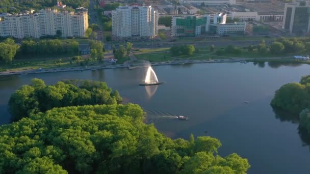 Minsk Weißrussland Mai 2019 Luftaufnahme Des Brunnens Fluss Nemiga Der — Stockvideo