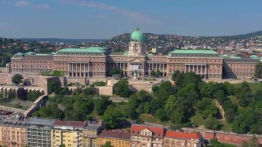 Budapeşte, Macaristan-Mayıs, 2019: güzel mimarisi ile Budapeşte şehir tarihi merkezinin havadan drone görünümü.