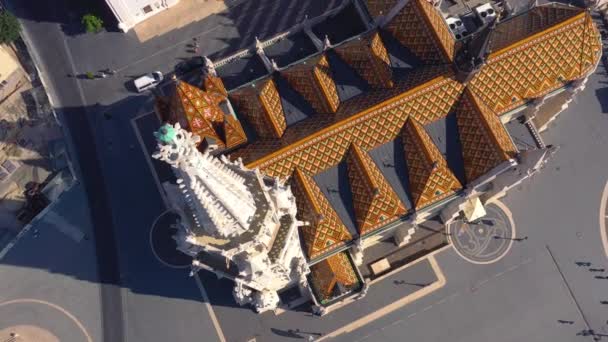 Boedapest, Hongarije-mei, 2019: luchtfoto drone uitzicht van Budapest City Historical Centre met prachtige architectuur. — Stockvideo