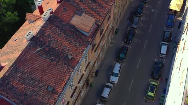 萨格勒布, 克罗地亚 - 2019年5月:从上面拍摄萨格勒布市的鸟瞰无人机. — 图库视频影像