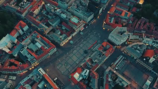 Zagreb, Horvátország-május, 2019: Légifotó drone lövés felülről. — Stock videók