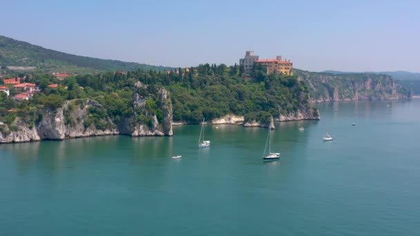 Kust Buurt Van Triëst Italië Luchtfoto Drone Uitzicht Ruines Van — Stockvideo