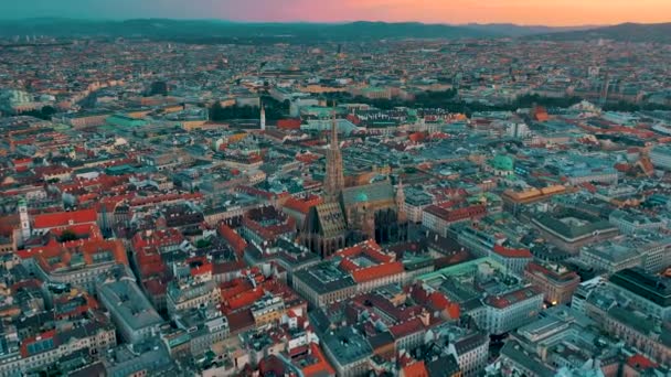 Wiedeń Austria Czerwiec 2019 Miasto Skyline Lotnicze Strzał Zachodzie Słońca — Wideo stockowe