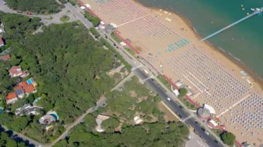 Lignano, İtalya - Mayıs 2019: İtalya'da Adriyatik Denizi Sahil Şeridi'nde Lignano Plajı
