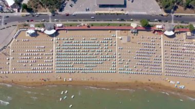 Lignano, İtalya - Mayıs 2019: İtalya'da Adriyatik Denizi Sahil Şeridi'nde Lignano Plajı