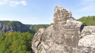 Bastei Park Saksonya, Almanya, harika havadan drone Panorama View.