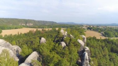 Bastei Park Saksonya, Almanya, harika havadan drone Panorama View.
