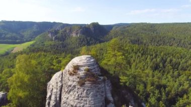 Bastei Park Saksonya, Almanya, harika havadan drone Panorama View.