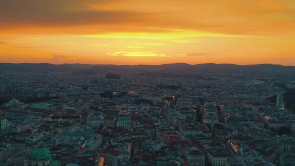 Wiedeń Austria Czerwiec 2019 Miasto Skyline Lotnicze Strzał Zachodzie Słońca — Wideo stockowe
