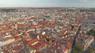 Prag, Çek Cumhuriyeti-Mayıs, 2019: hava Pamorama drone şehir görünümü