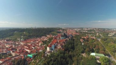Prag, Çek Cumhuriyeti-Mayıs, 2019: hava Pamorama drone şehir görünümü