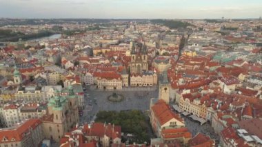 Prag, Çek Cumhuriyeti-Mayıs, 2019: hava Pamorama drone şehir görünümü