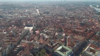 Prag, Çek Cumhuriyeti-Mayıs, 2019: hava Pamorama drone şehir görünümü