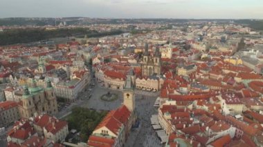 Prag, Çek Cumhuriyeti-Mayıs, 2019: hava Pamorama drone şehir görünümü