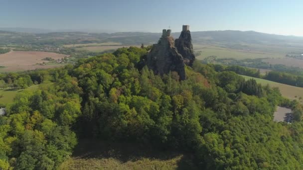 Ruinerna Gotiska Slottet Trosky National Park Czech Paradise Flygvy För — Stockvideo