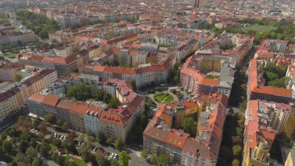 Prag Şehir Manzarası Şehirde Uçuş Prag Şehrinin Havadan Görünümü — Stok video