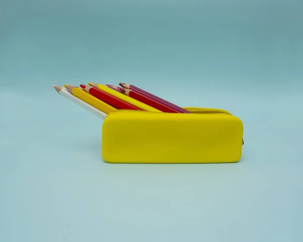 Bleistiftetui Isoliert Auf Weiß — Stockfoto