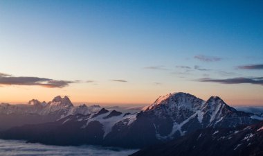 Elbris yakınlarındaki Kafkasya Dağı