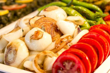 Izgara sebze soğan, yeşil acı biber, kabak, domates