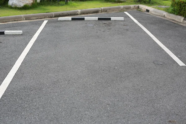 Parking Odkryty Parku Publicznym — Zdjęcie stockowe