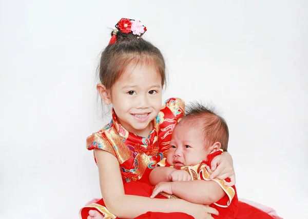 Adorável Pouco Asiático Menina Infantil Menino Cheongsam Isolado Fundo Branco — Fotografia de Stock