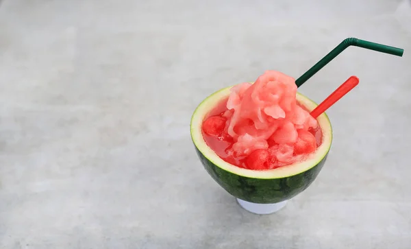 Frischer Wassermelonen Smoothie Geschnittener Halber Wassermelonen Schale Auf Steintisch Mit — Stockfoto