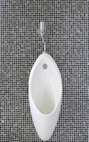 Bílé Porcelánové Pisoárů Veřejných Toaletách — Stock fotografie