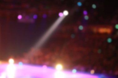 Sahne Alanı'nda konser aydınlatma bulanık.