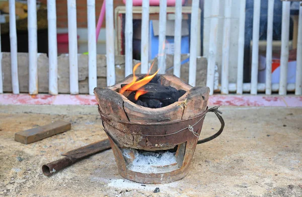 Вугілля Вогнем Старовинній Плиті — стокове фото
