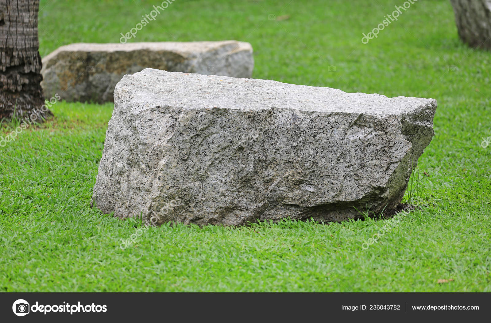 Rock Seat Green Grass Garden Natural Stone Chair Park — Stock - Main Image