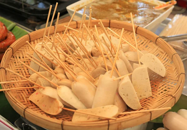 Steamed Pork Balls Bamboo Weave Tray — Stock Photo, Image