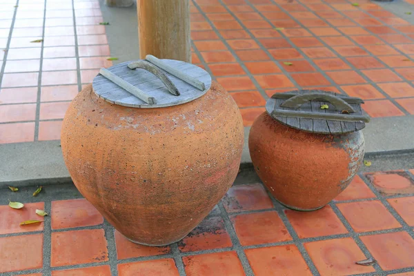 Pot Terre Cuite Avec Couvercle Utilisé Pour Stockage Eau — Photo