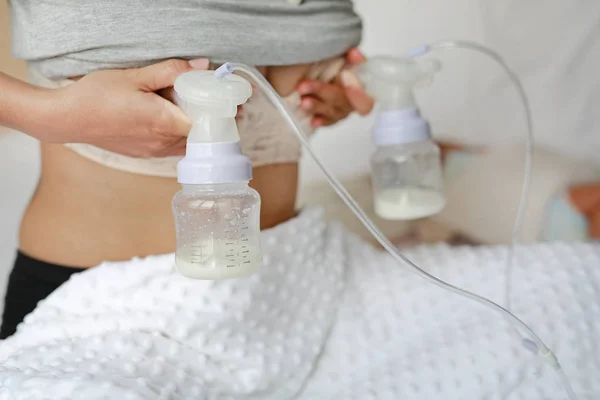 Bomba Mama Automática Mães Seios Leite Para Recém Nascido Quarto — Fotografia de Stock