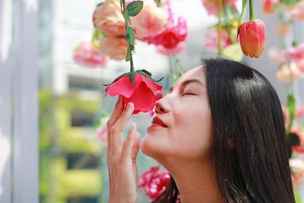 Female Smelling Rose Flower Surrounds Flowering — Stock Photo, Image