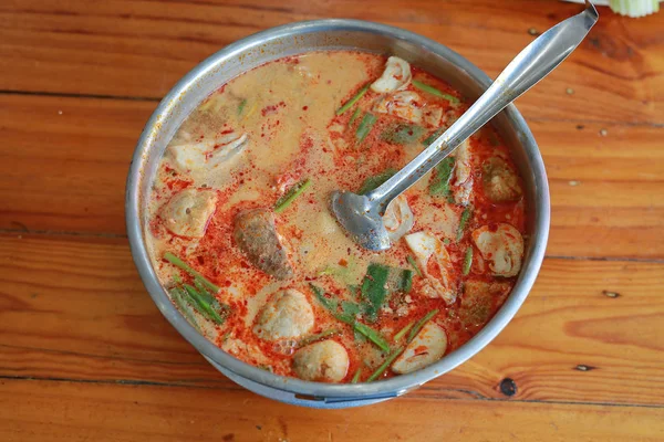 Sopa Agria Picante Con Pescado Comida Tailandesa Olla Caliente — Foto de Stock