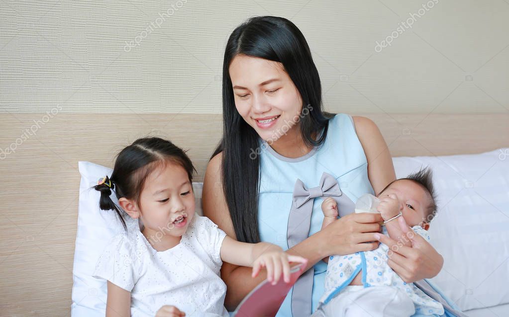 Asiatische Mutter Braune Onanieren