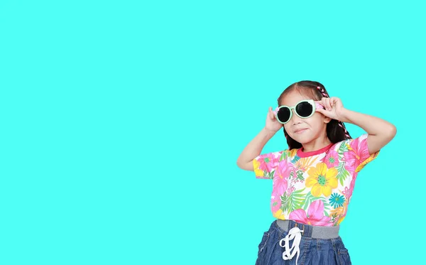 Beautiful Little Asian Kid Girl Wearing Flowers Summer Dress Sunglasses — Stock Photo, Image