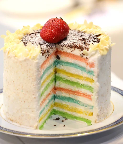 Regenboog Cake Close Gelaagde Cake — Stockfoto