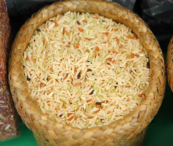 Pirinç Karışımı Kahverengi Pirinç Siyah Pirinç Beyaz Pirinç — Stok fotoğraf
