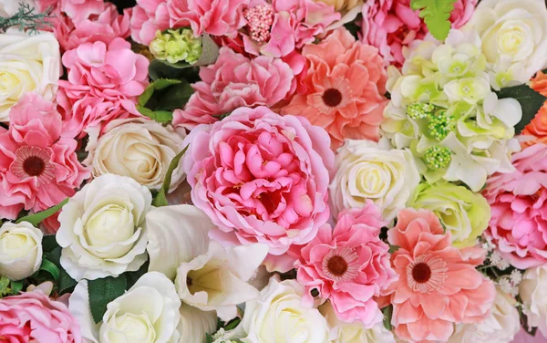 Schöne Farben Aus Kunststoff Rose Und Lilie Blumenstrauß Mit Verschiedenen — Stockfoto
