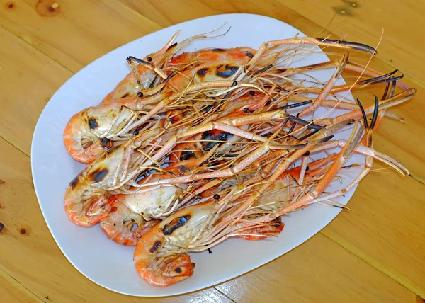 Grilled Prawns White Plate — Stock Photo, Image